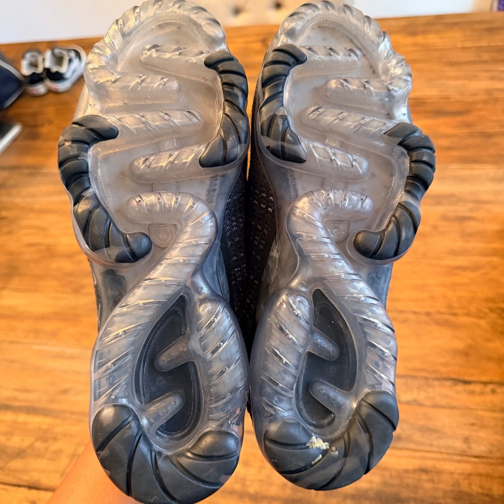 Nike Air VaporMax 2020 Flyknit FlyEase Black Dark Grey CJ4069-001 6.5Y/ W8 - Picture 6 of 7